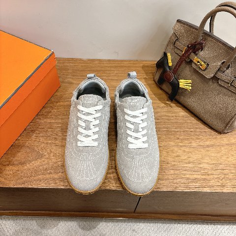 Counterfeit Hermès P340 back view visual reference