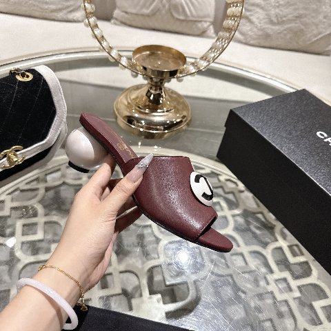 Counterfeit CHANEL Shoes detail view visual reference