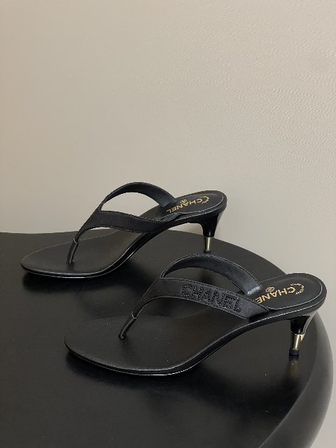 Counterfeit Shoes back view visual reference