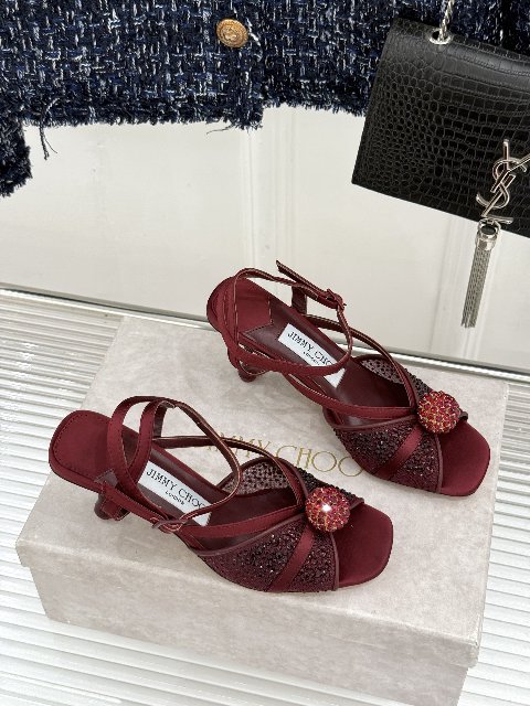 Counterfeit Jimmy Choo 26WF back view visual reference