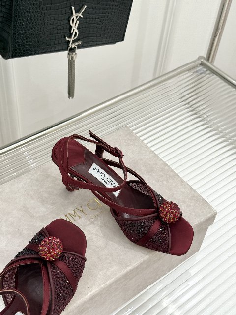 Counterfeit Jimmy Choo 26WF detail view visual reference