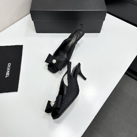 Counterfeit Shoes detail view visual reference