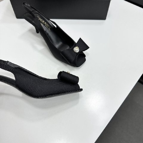 Counterfeit Shoes detail view visual reference