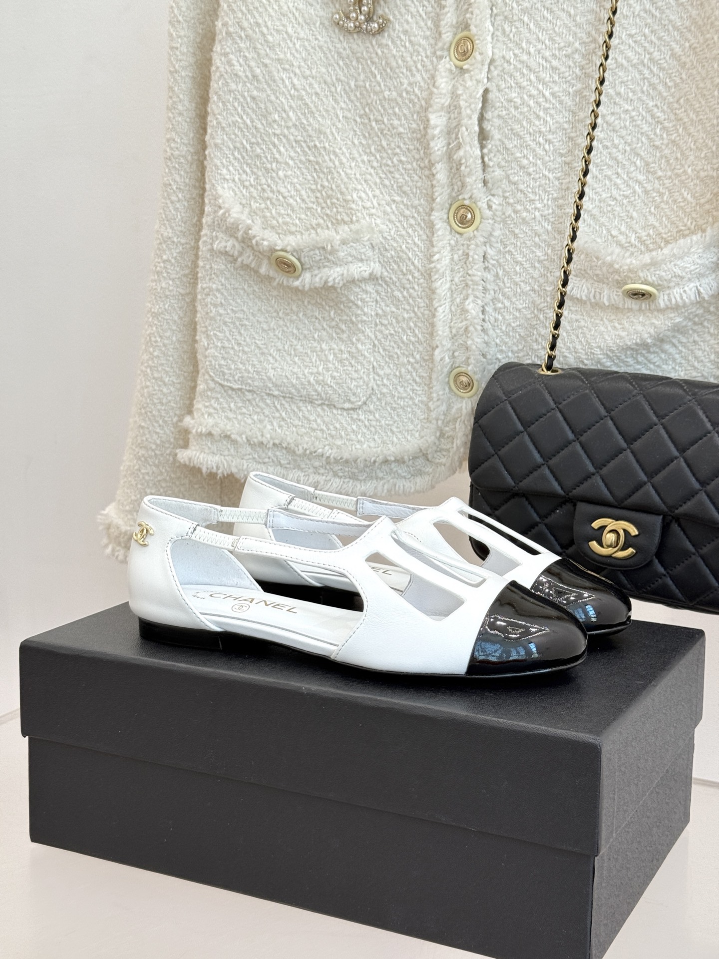 Counterfeit CHANEL Shoes front view visual reference