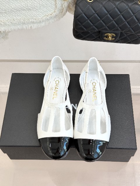 Counterfeit CHANEL Shoes detail view visual reference