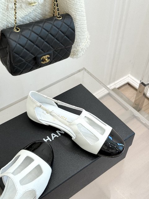 Counterfeit CHANEL Shoes detail view visual reference