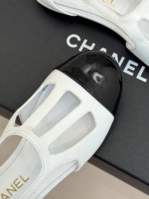 Counterfeit CHANEL Shoes detail view visual reference