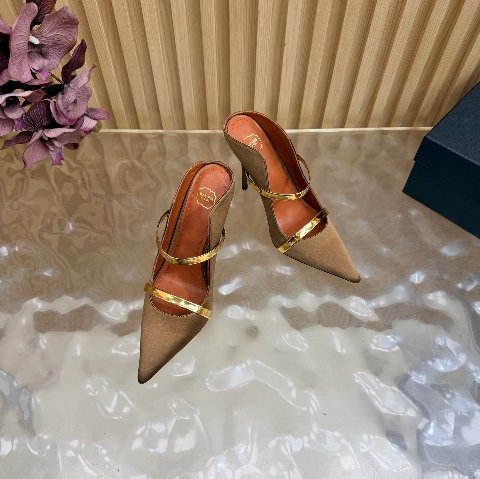 Counterfeit Malone Souliers P310 detail view visual reference