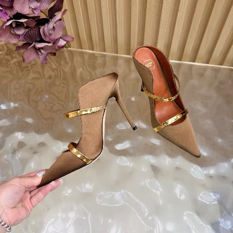 Counterfeit Malone Souliers P310 detail view visual reference