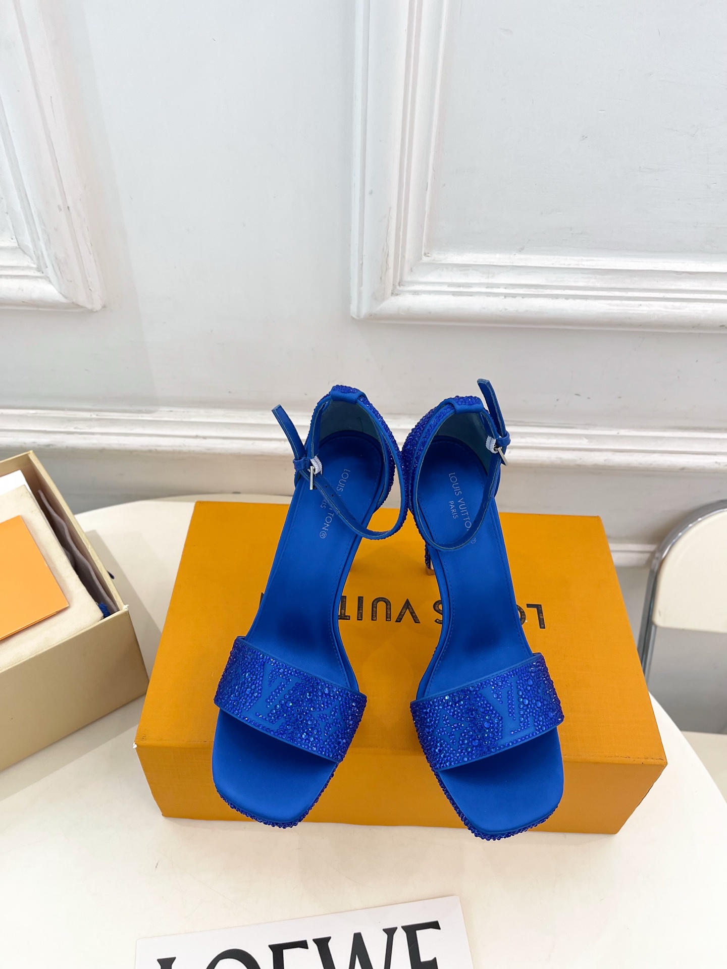 Counterfeit Louis Vuitton GALA PLATFORM front view visual reference
