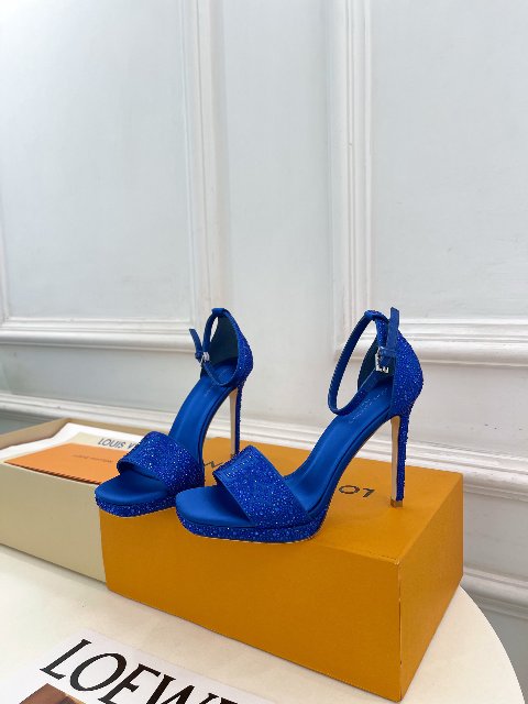 Counterfeit Louis Vuitton GALA PLATFORM back view visual reference