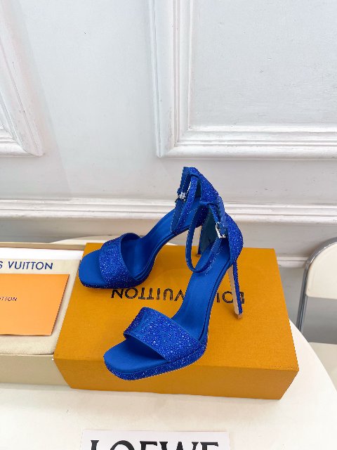 Counterfeit Louis Vuitton GALA PLATFORM detail view visual reference