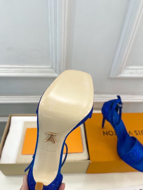 Counterfeit Louis Vuitton GALA PLATFORM detail view visual reference