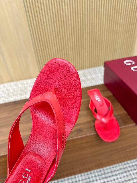 Counterfeit Shoes detail view visual reference