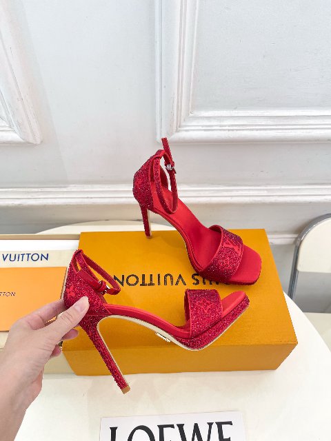 Counterfeit Louis Vuitton GALA PLATFORM back view visual reference