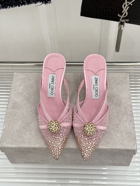 Counterfeit Jimmy Choo 26WF detail view visual reference