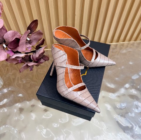 Counterfeit Malone Souliers Shoes detail view visual reference