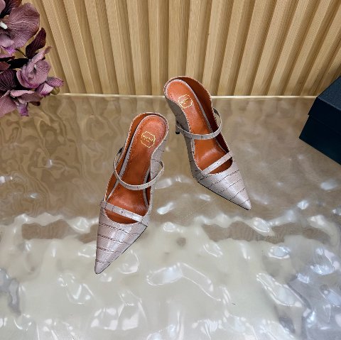 Counterfeit Malone Souliers Shoes detail view visual reference