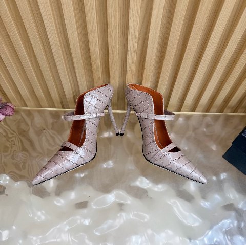 Counterfeit Malone Souliers Shoes detail view visual reference