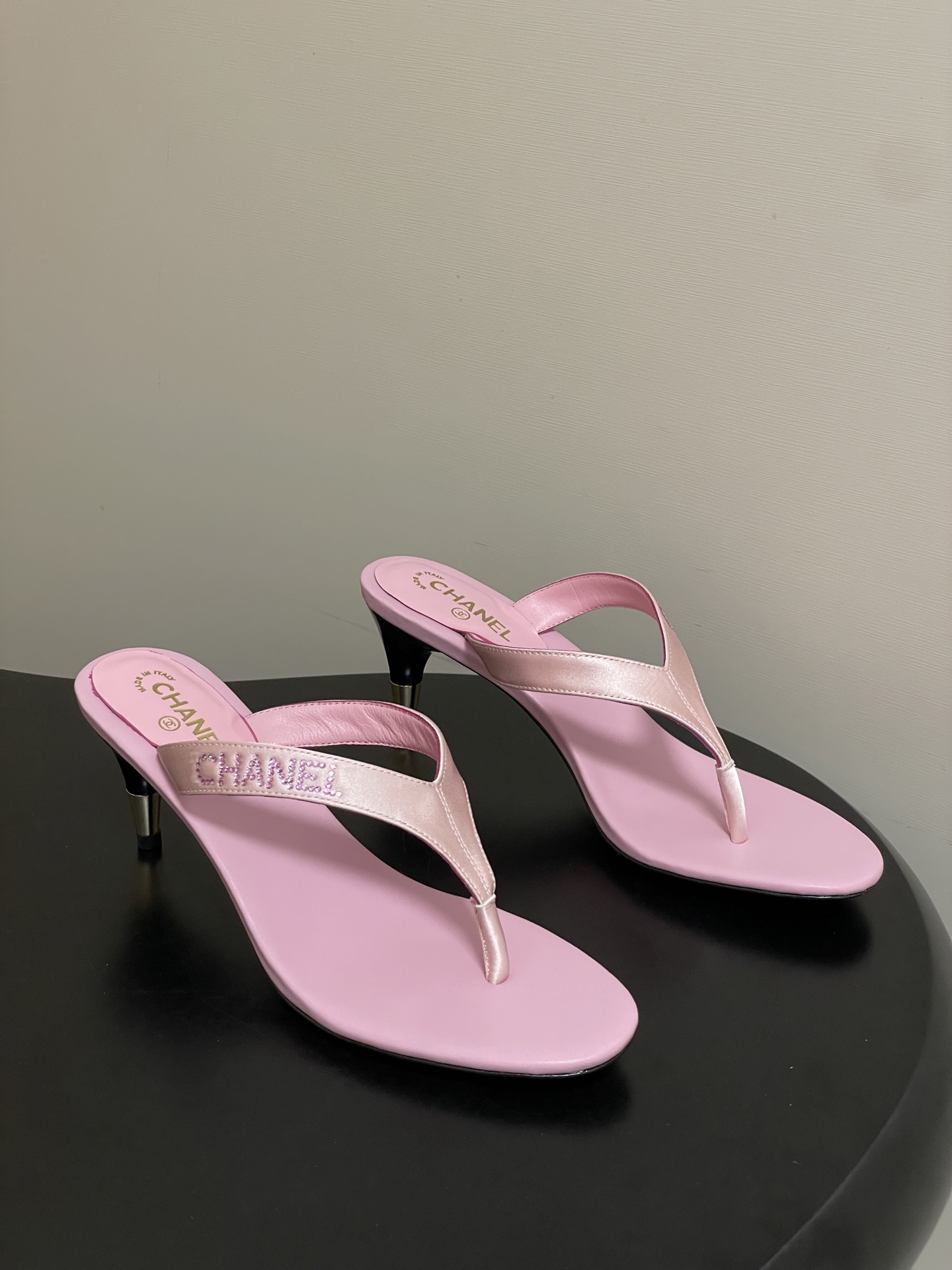 Counterfeit Shoes front view visual reference