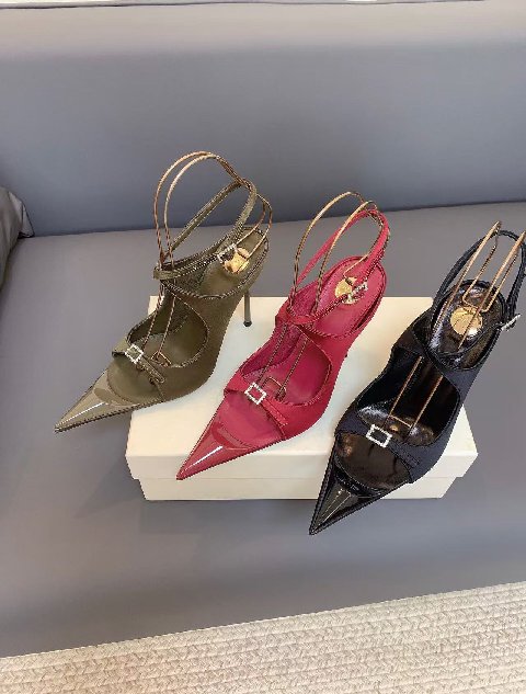 Counterfeit Saint Laurent Shoes detail view visual reference