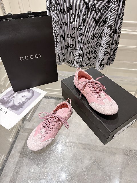 Counterfeit Gucci 26 Flex detail view visual reference