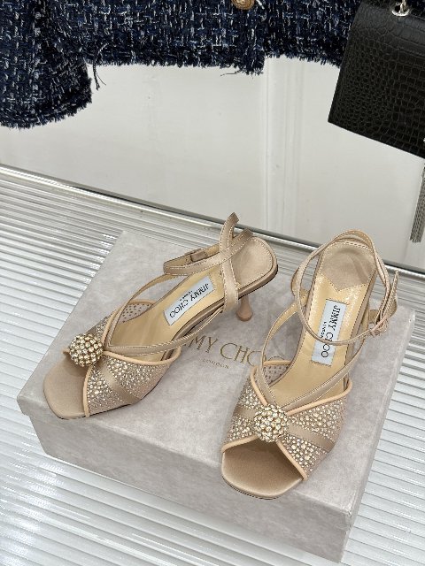 Counterfeit Jimmy Choo 26WF detail view visual reference