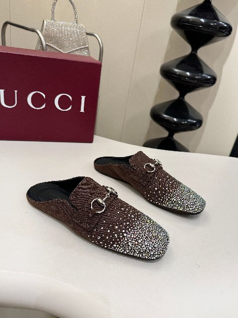 Counterfeit Gucci Prima detail view visual reference