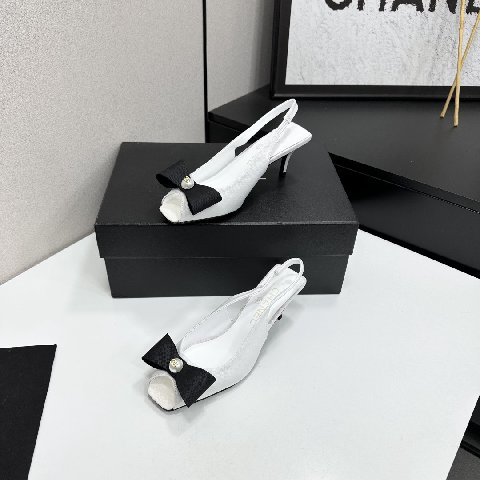 Counterfeit Shoes detail view visual reference