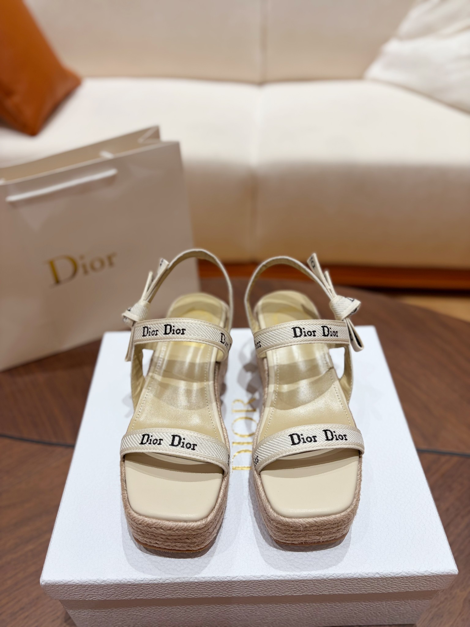 Counterfeit CONO Shoes front view visual reference