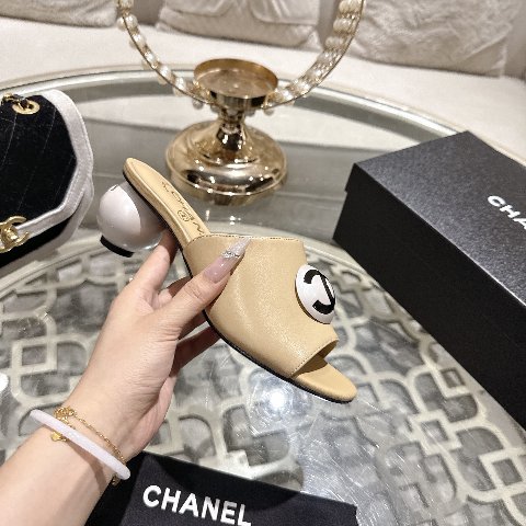 Counterfeit CHANEL Shoes detail view visual reference