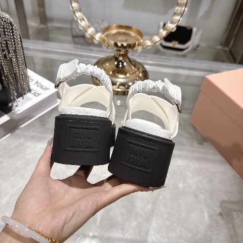 Counterfeit Miu Miu Shoes detail view visual reference