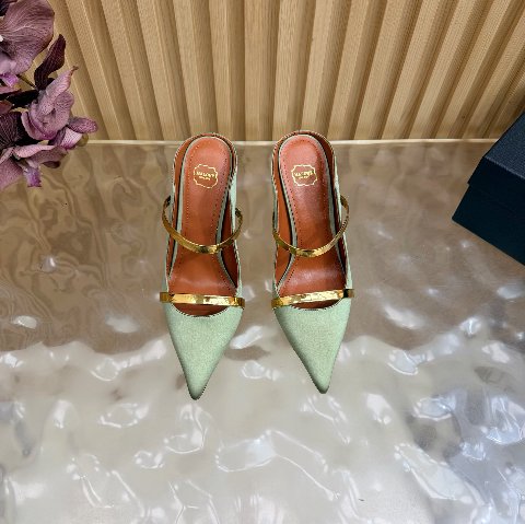 Counterfeit Malone Souliers P310 back view visual reference