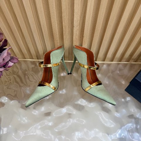 Counterfeit Malone Souliers P310 detail view visual reference