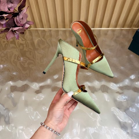 Counterfeit Malone Souliers P310 detail view visual reference