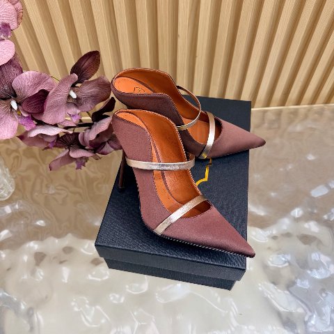 Counterfeit Malone Souliers Shoes detail view visual reference