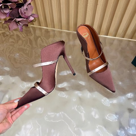 Counterfeit Malone Souliers Shoes detail view visual reference