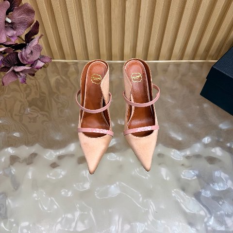 Counterfeit Malone Souliers P310 back view visual reference