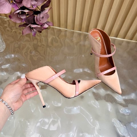 Counterfeit Malone Souliers P310 detail view visual reference