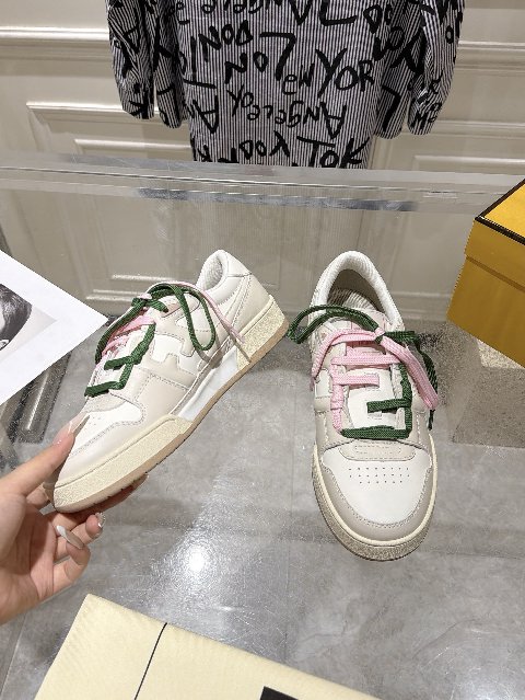 Counterfeit Fendi Match back view visual reference