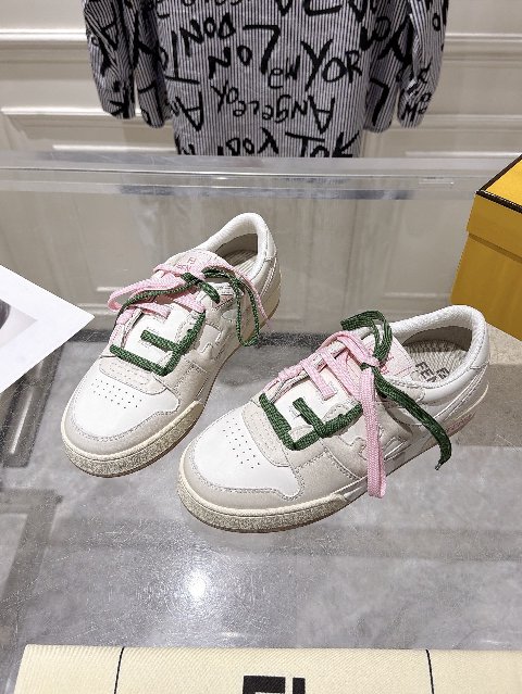 Counterfeit Fendi Match detail view visual reference