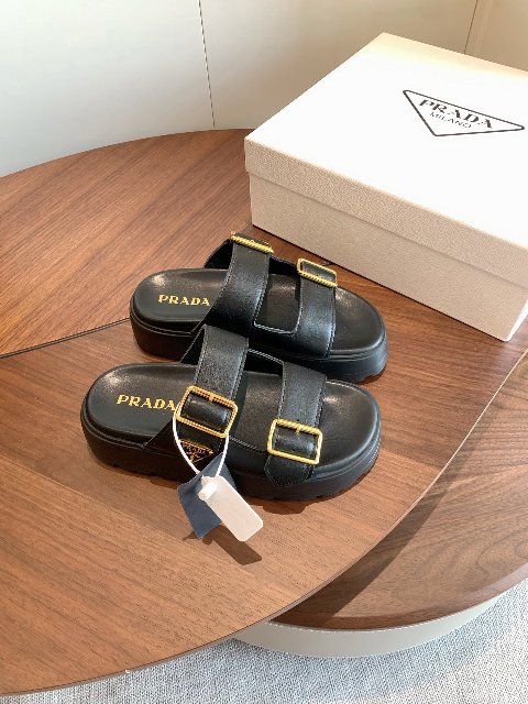 Counterfeit Shoes back view visual reference