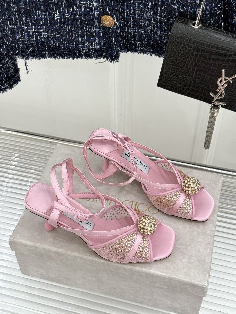 Counterfeit Jimmy Choo 26WF back view visual reference