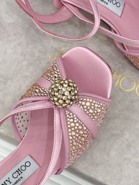 Counterfeit Jimmy Choo 26WF detail view visual reference