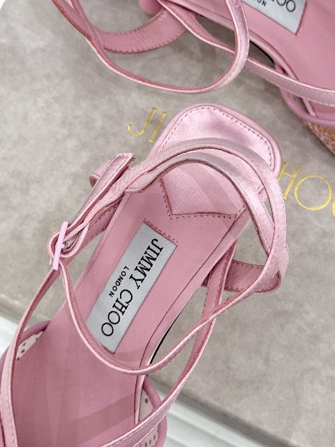 Counterfeit Jimmy Choo 26WF detail view visual reference