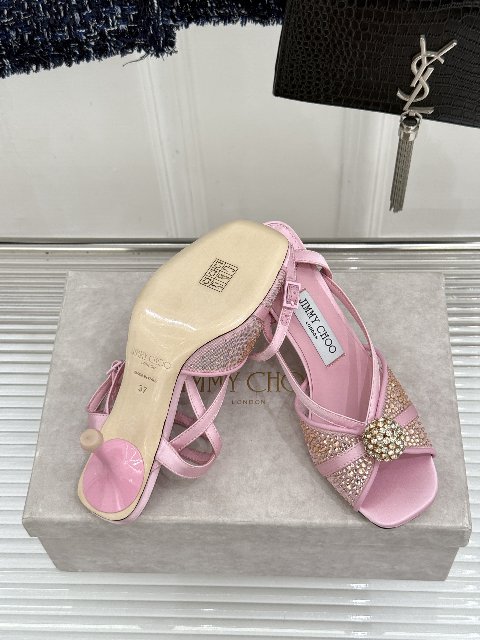 Counterfeit Jimmy Choo 26WF detail view visual reference