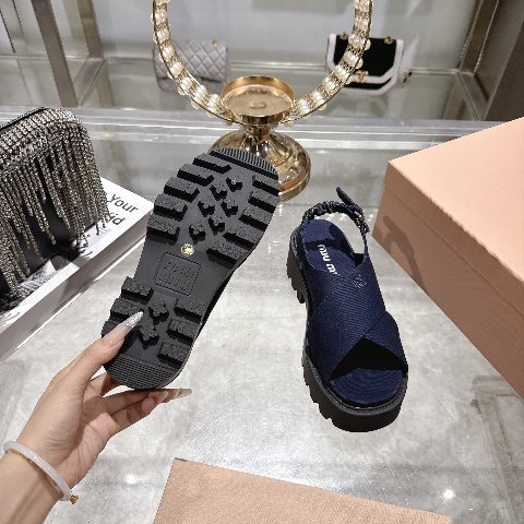 Counterfeit Miu Miu Shoes detail view visual reference
