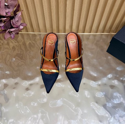 Counterfeit Malone Souliers P310 back view visual reference