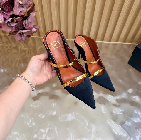Counterfeit Malone Souliers P310 detail view visual reference