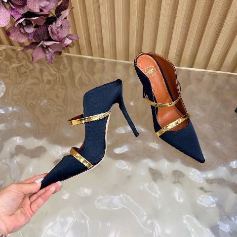 Counterfeit Malone Souliers P310 detail view visual reference